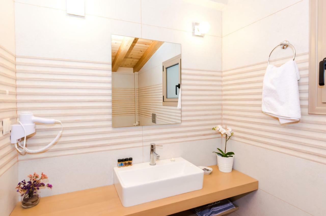 Mon Emvasia Margarites Villas Margarítai Dış mekan fotoğraf